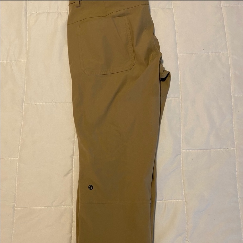 Lululemon Men’s ABC Pants Classic fit